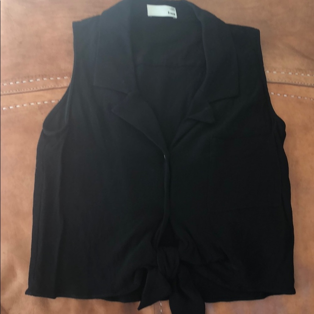 Aritzia Wilfred free black crop tie front top XXS